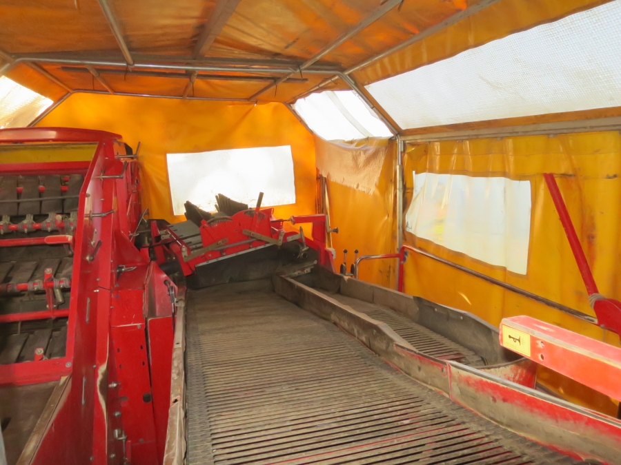 5092 Grimme SE75-40 potato harvester