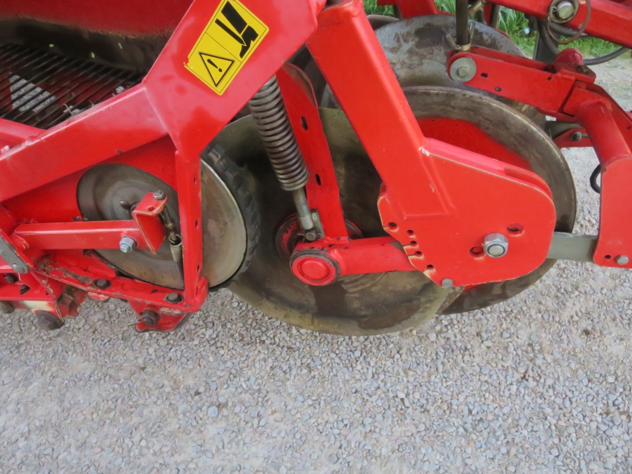 5092 Grimme SE75-40 potato harvester