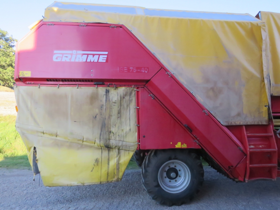 5092 Grimme SE75-40 potato harvester