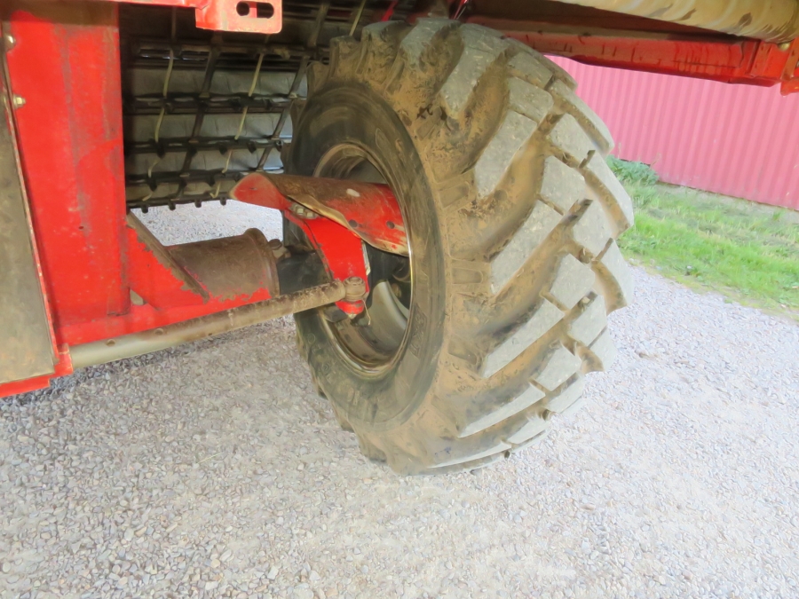 5092 Grimme SE75-40 potato harvester