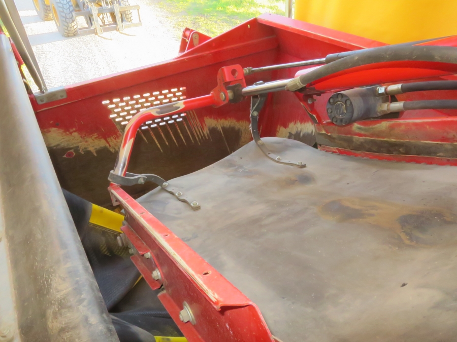 5092 Grimme SE75-40 potato harvester