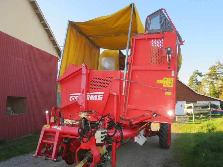 5092 Grimme SE75-40 potato harvester