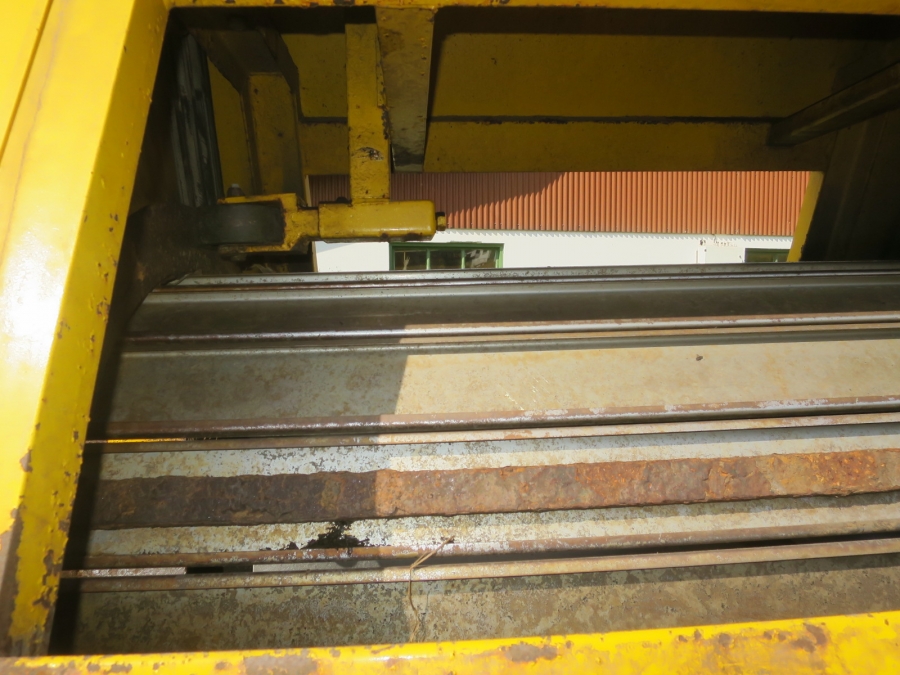 5111 Peal potato washer and felt drier table