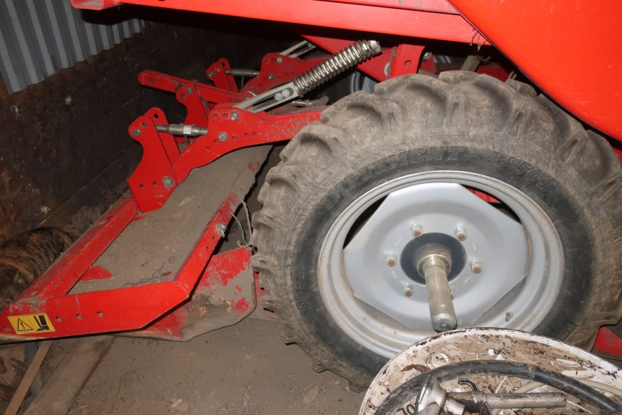 5136 Grimme GL32B Legemaschine Kartoffelleger