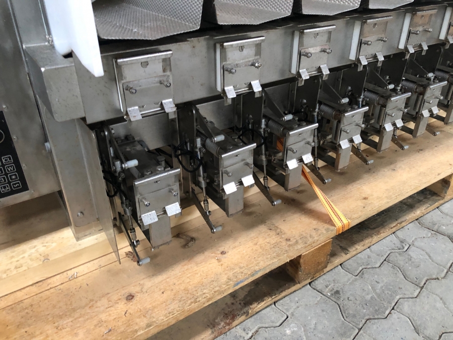 5159 Newtec 2009 PCB weigher for processed products