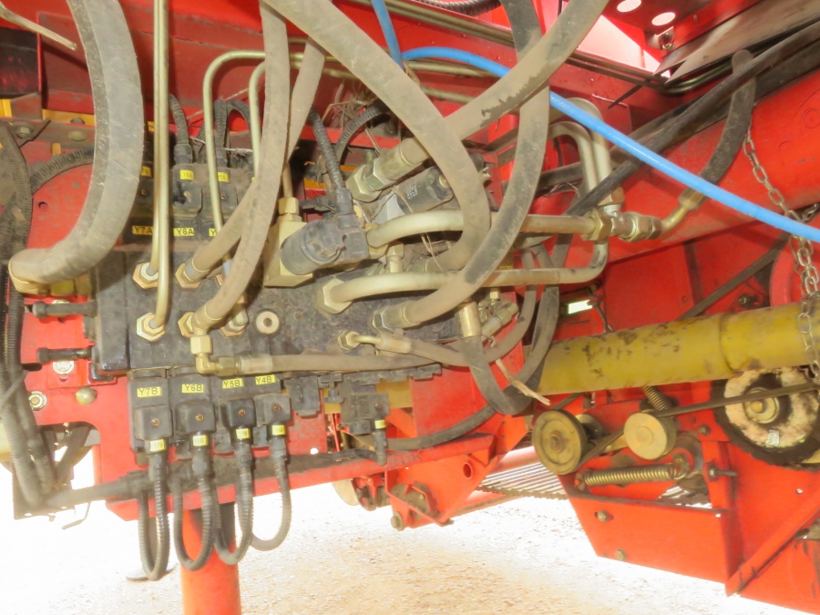 5169 Grimme SE75-40 potato harvester
