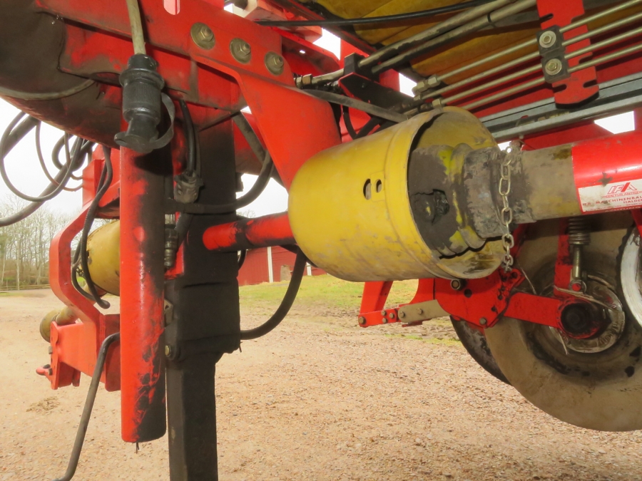 5169 Grimme SE75-40 potato harvester