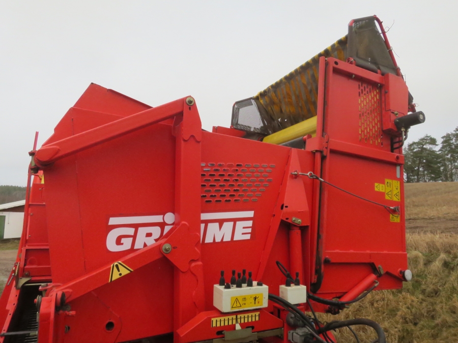 5169 Grimme SE75-40 potato harvester