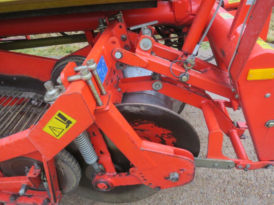 5169 Grimme SE75-40 potato harvester