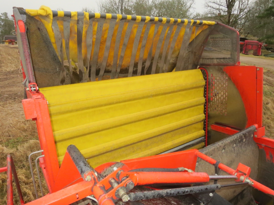 5169 Grimme SE75-40 potato harvester