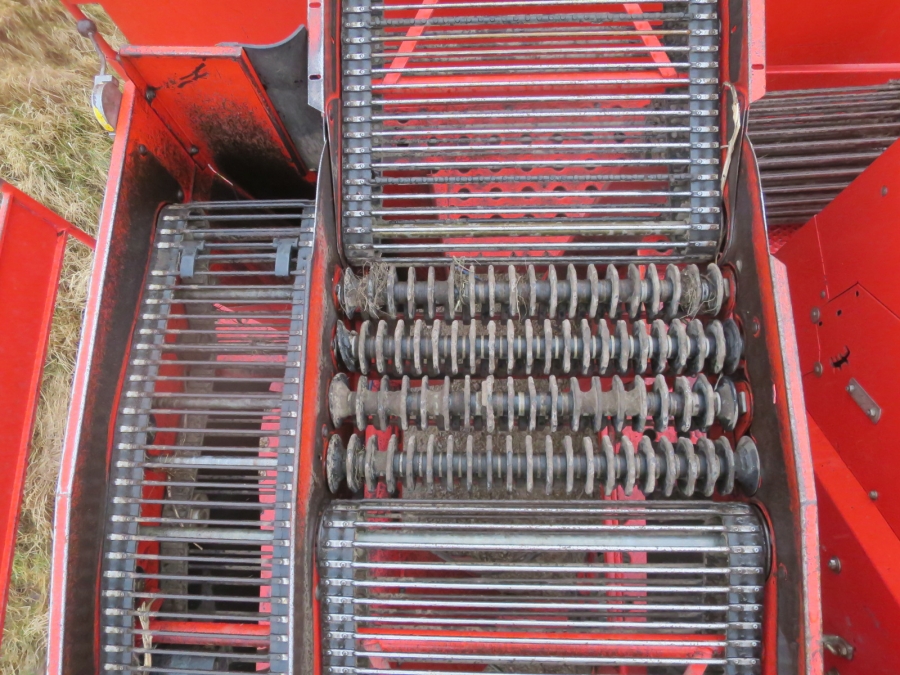 5169 Grimme SE75-40 potato harvester