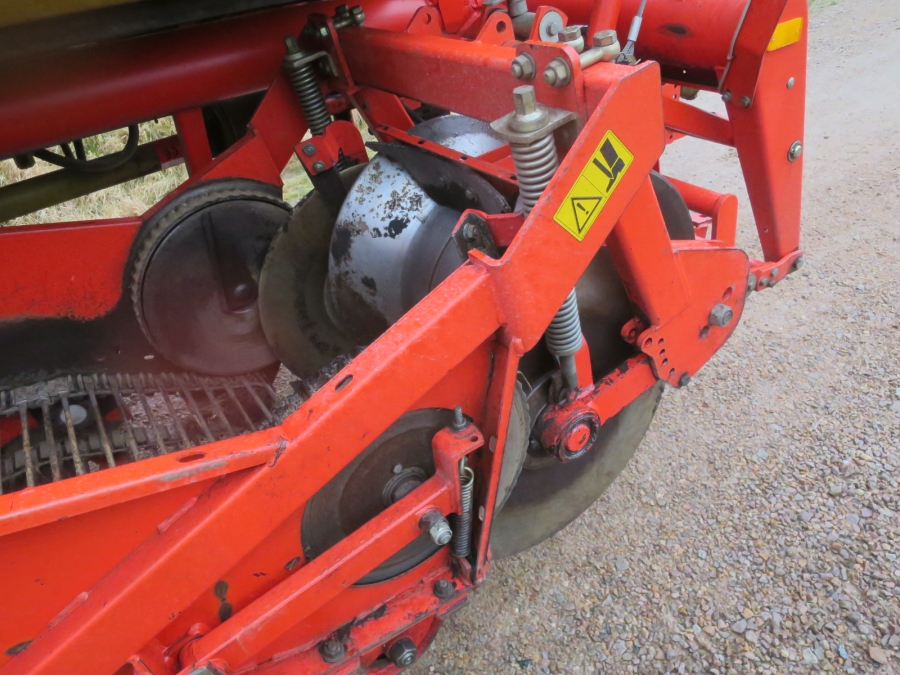 5169 Grimme SE75-40 potato harvester