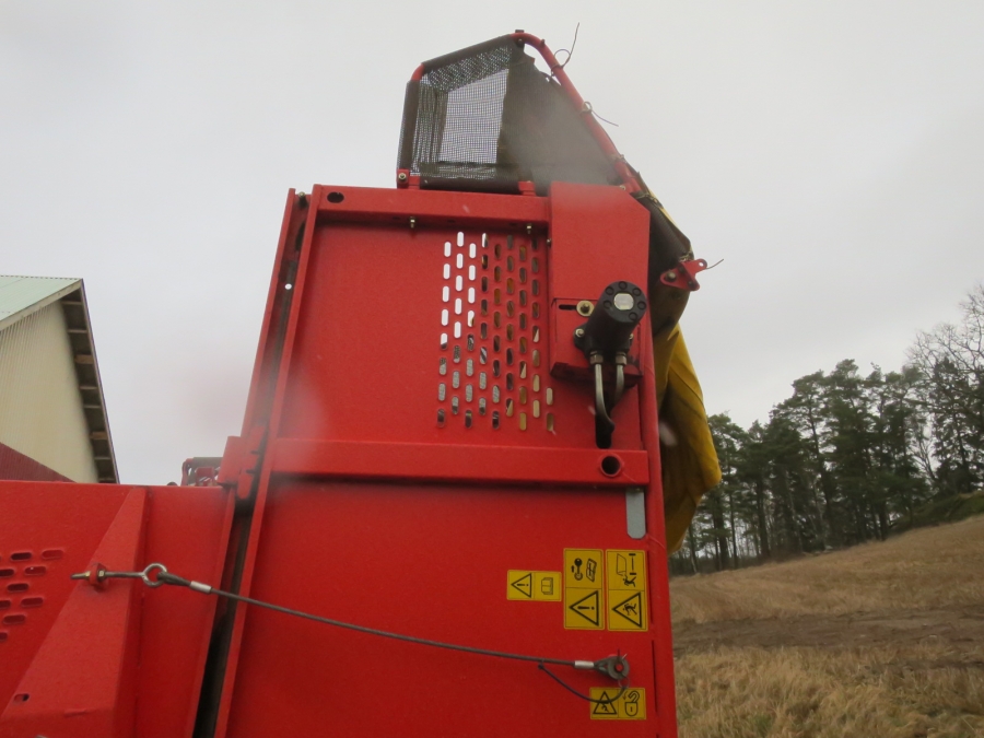 5169 Grimme SE75-40 potato harvester