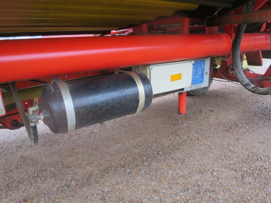 5169 Grimme SE75-40 potato harvester