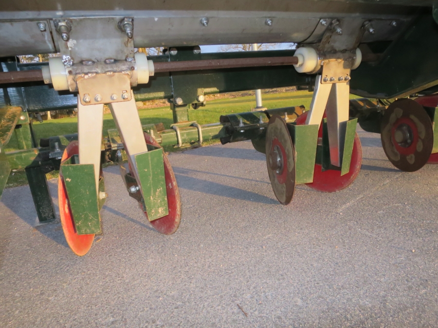 5185 Miedema Düngerstreuer 4 Reihe