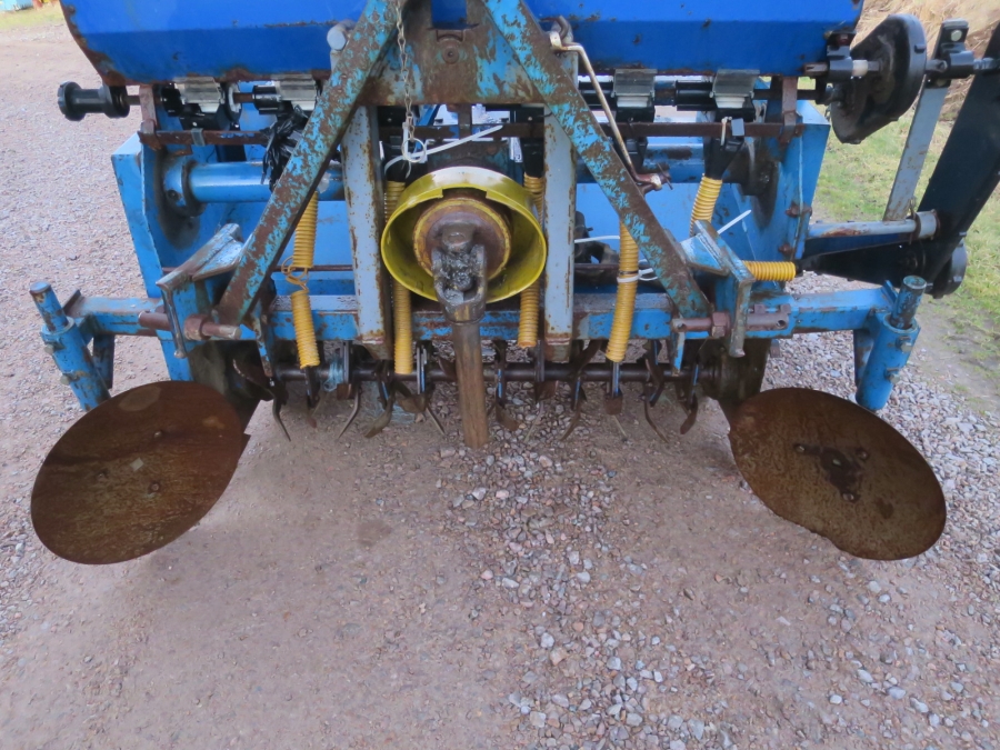 5186 Bartschi Fobro bed cultivator