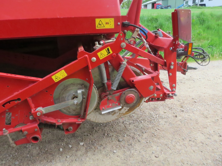 5204 Grimme SE85-55 potato harvester