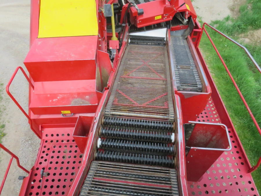 5204 Grimme SE85-55 potato harvester