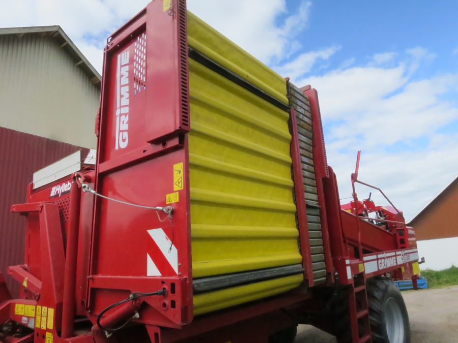 5204 Grimme SE85-55 potato harvester