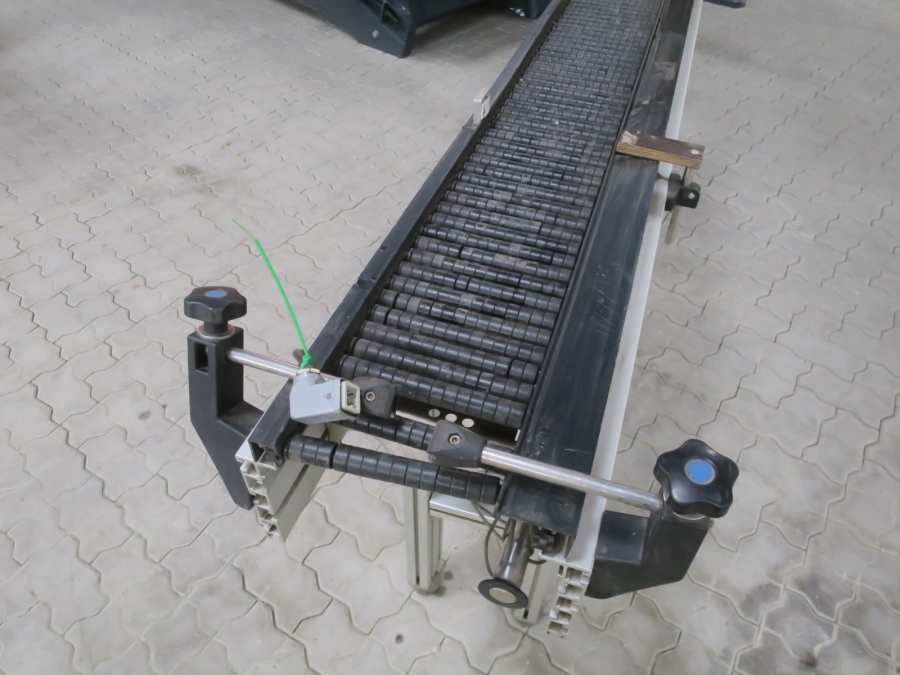 5224 RGD Mape flow pack with Upmatic tray feeder