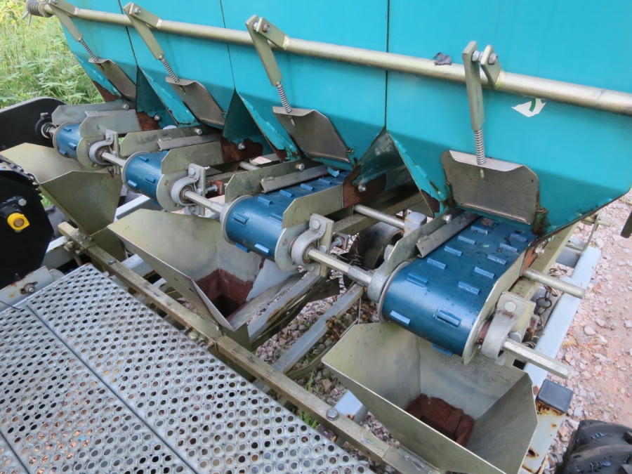 5230 Haarby Zwiebel Pflanzmaschine