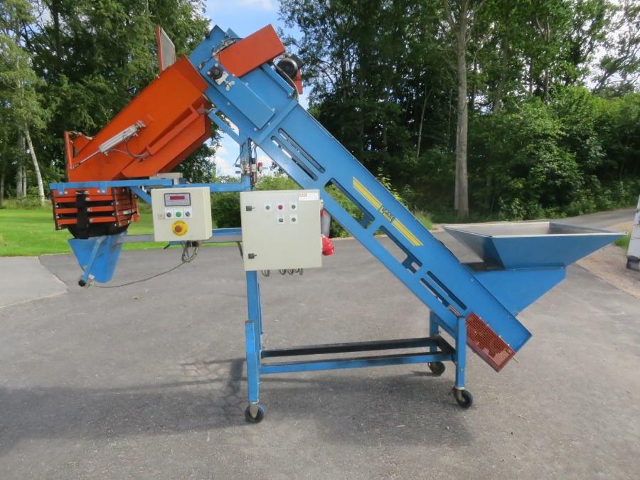 5259 EMVE automatic weigher for carrots, potatoes etc