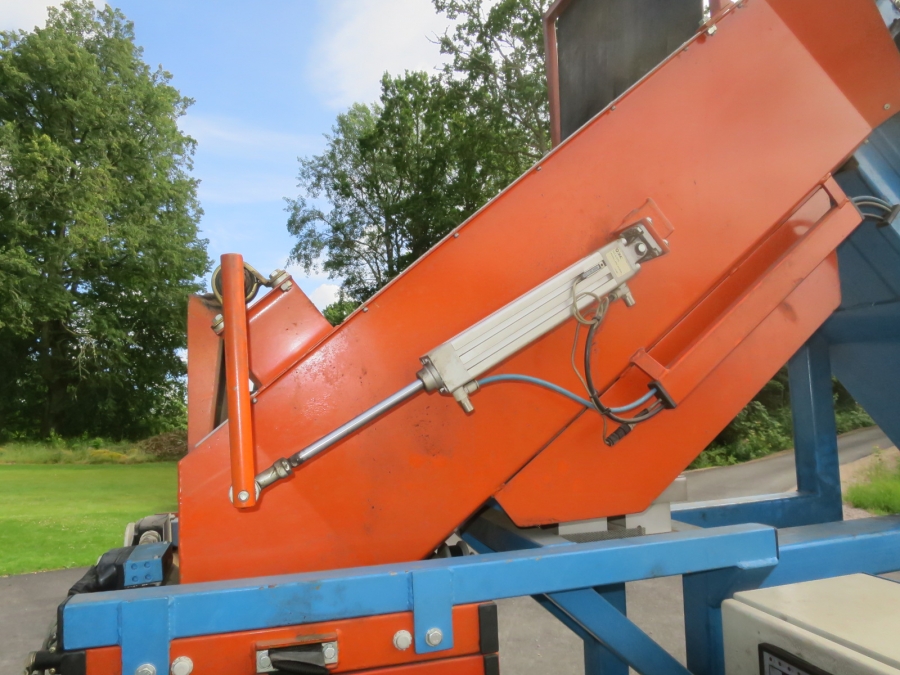 5259 EMVE automatic weigher for carrots, potatoes etc