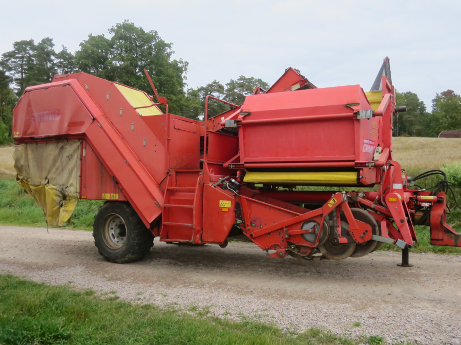 5276 Grimme SE75-30 potato harvester