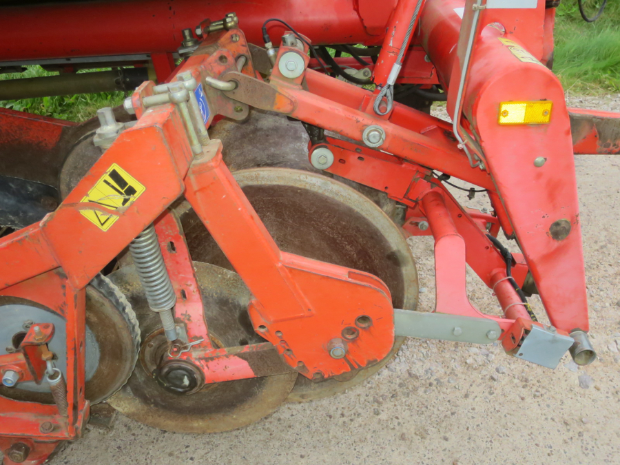 5276 Grimme SE75-30 potato harvester