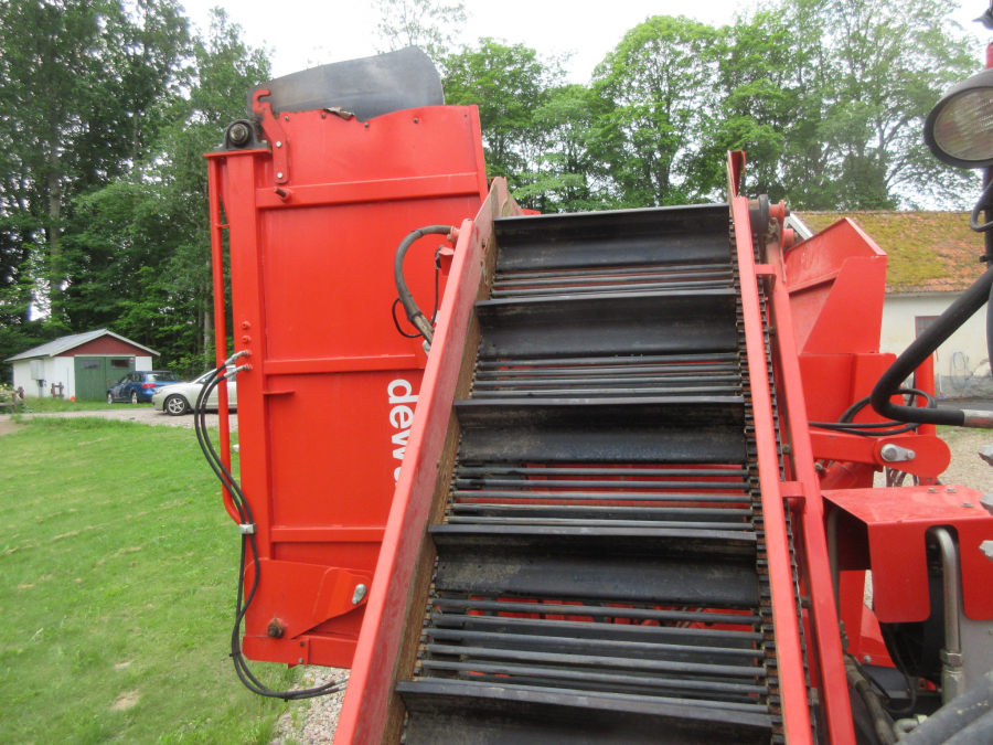 5287 Dewulf GBC Möhrenroder mit Bunker