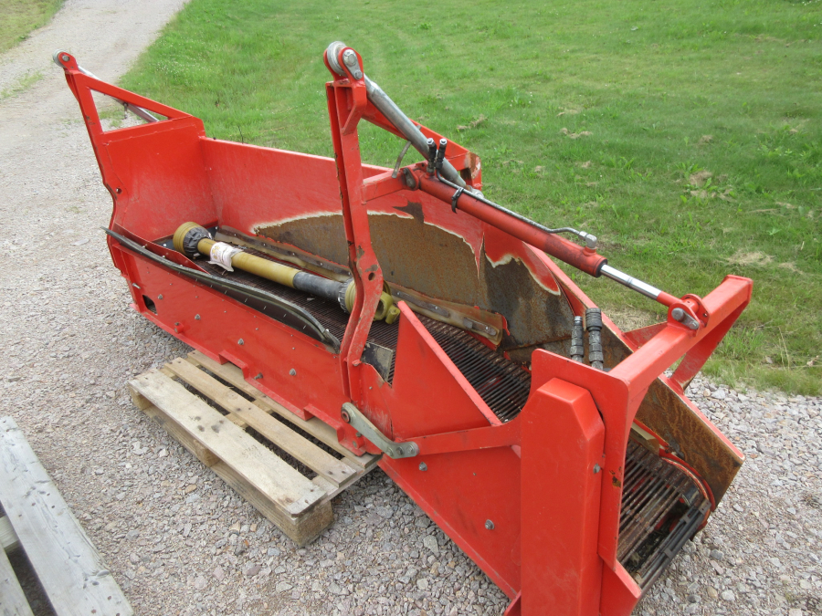 5287 Dewulf GBC Möhrenroder mit Bunker
