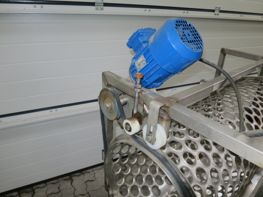 5298 Sorting drum for peeled product