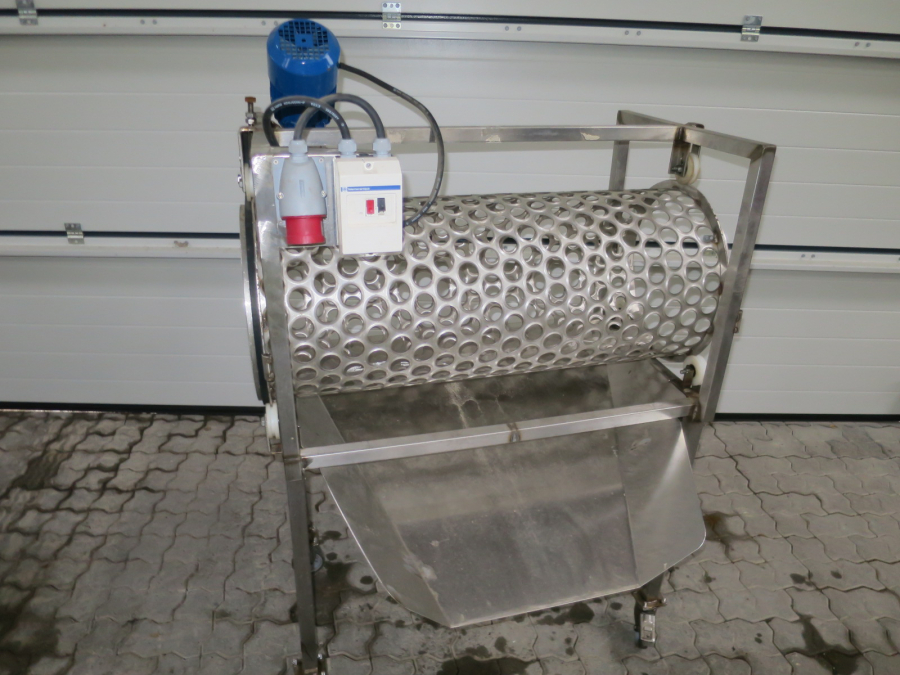 5298 Sorting drum for peeled product