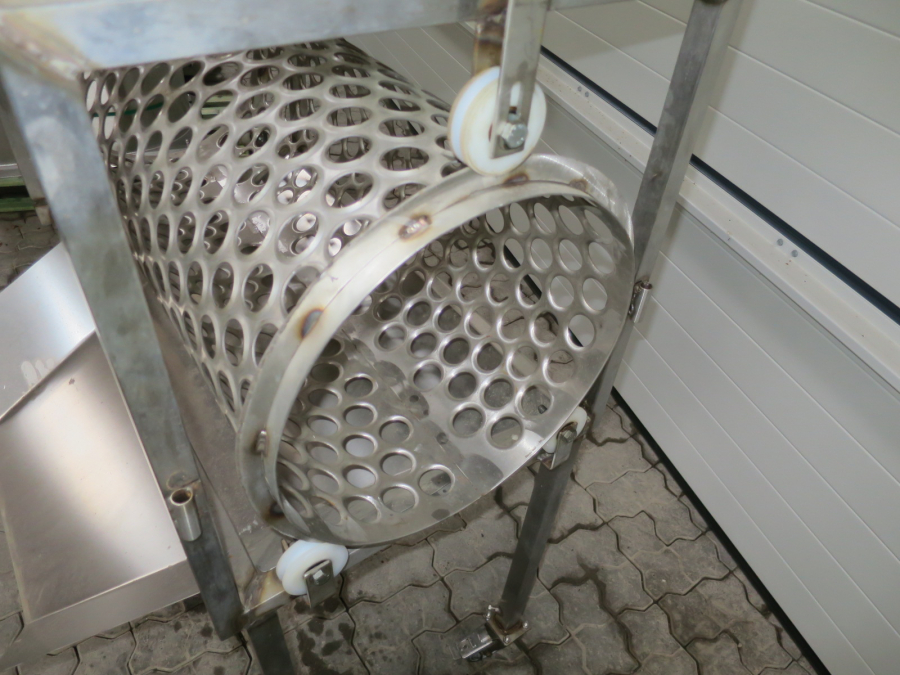 5298 Sorting drum for peeled product