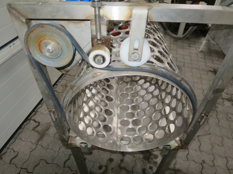 5298 Sorting drum for peeled product