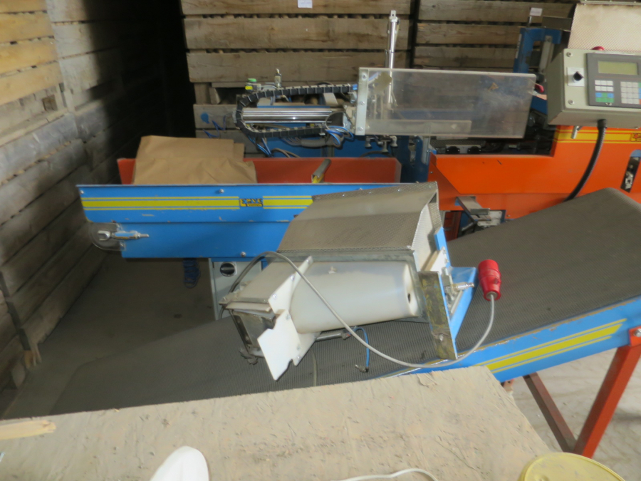 5325 EMVE Verpackungsmaschine mit Doppelwaage