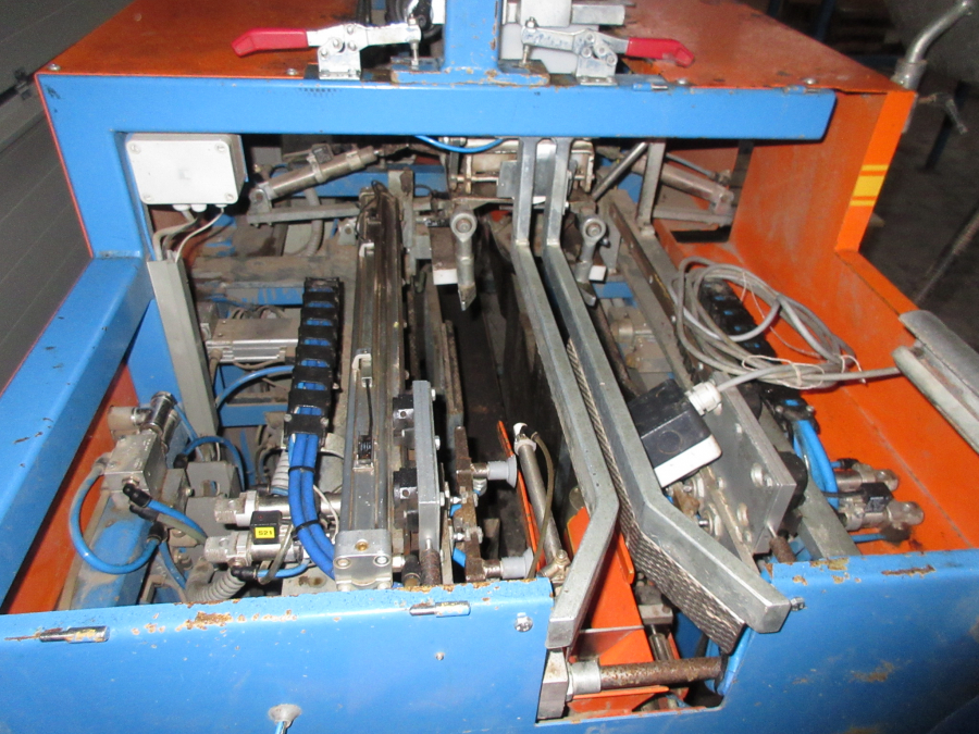 5325 EMVE Verpackungsmaschine mit Doppelwaage