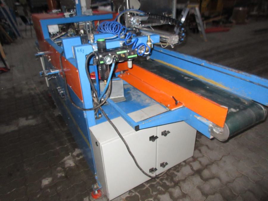 5325 EMVE Verpackungsmaschine mit Doppelwaage