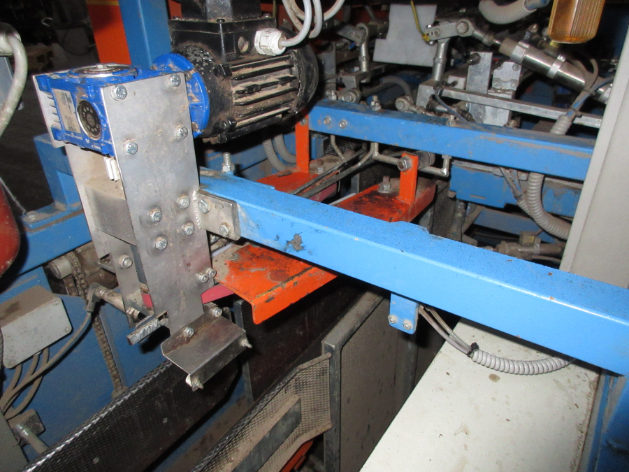 5325 EMVE Verpackungsmaschine mit Doppelwaage
