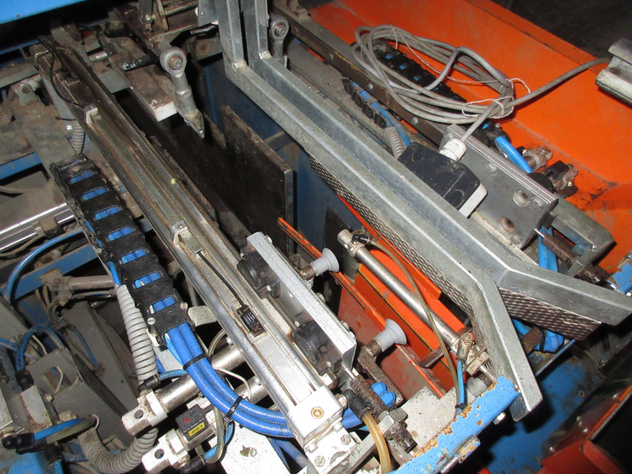 5325 EMVE Verpackungsmaschine mit Doppelwaage