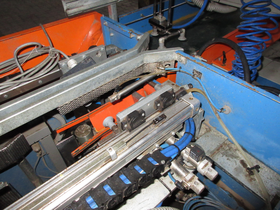 5325 EMVE Verpackungsmaschine mit Doppelwaage