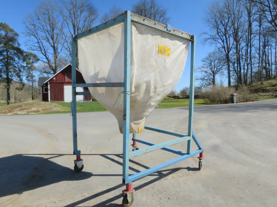 5367 Kartoffelbunker 1600x1600 mm