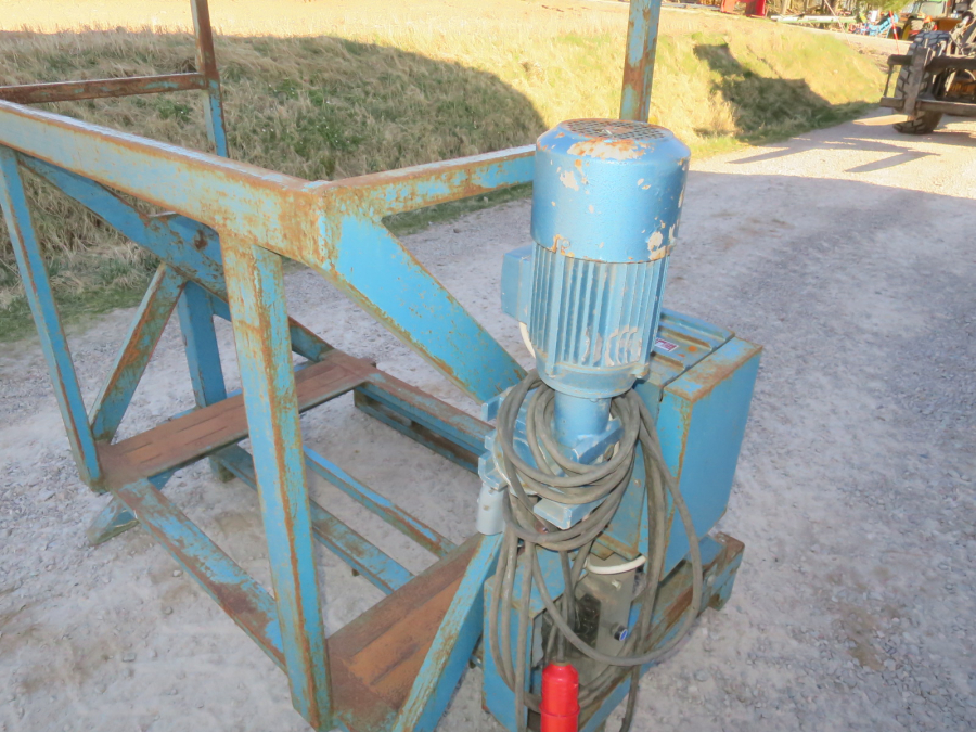 5369 Kistenkipper Eletrisch Max 1300 mm Kisten