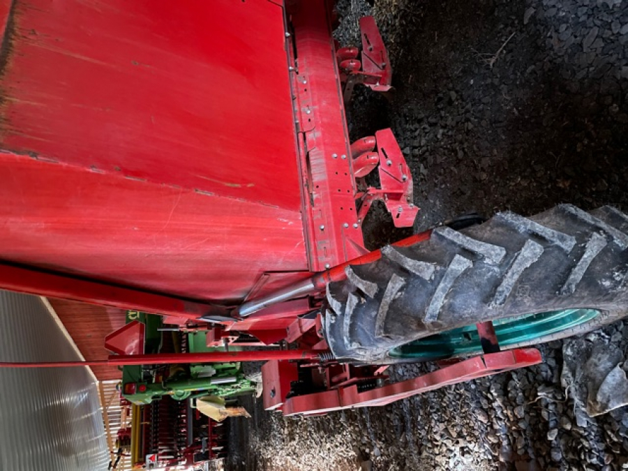 5399 Kverneland Underhaug UN3200 Legemaschine 