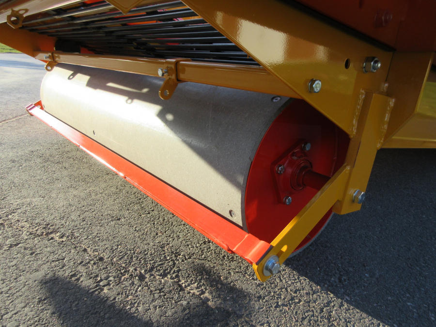 5434 Samon onion windrower 1650 mm web