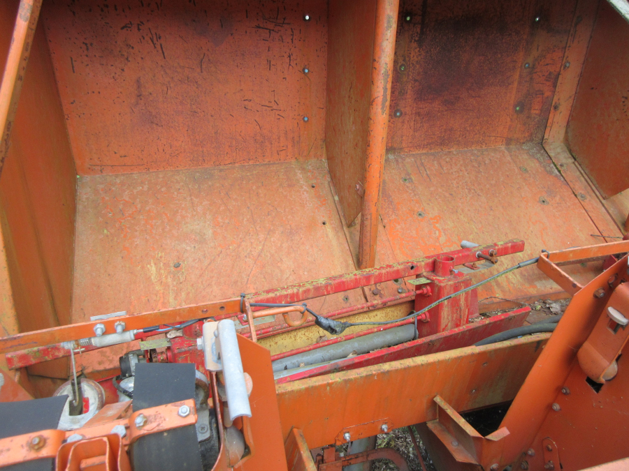 5470 Underhaug UN 4x85 Legemaschine Kartoffel