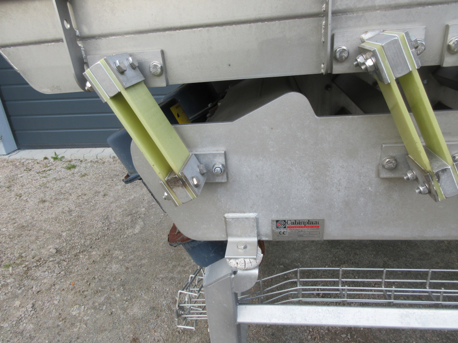5471 Cabinplant vibratory feeder