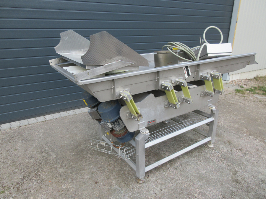 5471 Cabinplant vibratory feeder