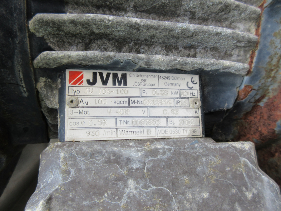 5471 Cabinplant vibratory feeder