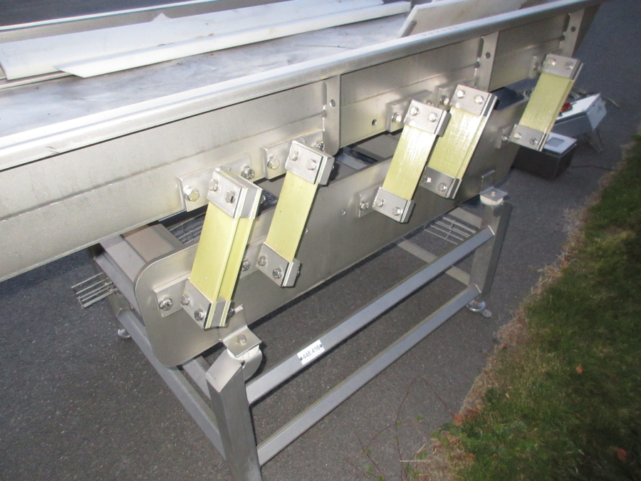 5471 Cabinplant vibratory feeder